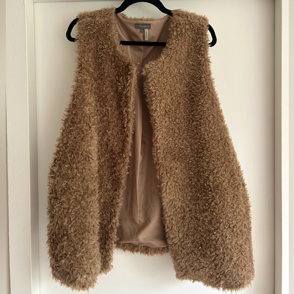 Vince Camuto Jackets & Blazers - Vince Camuto faux fur vest